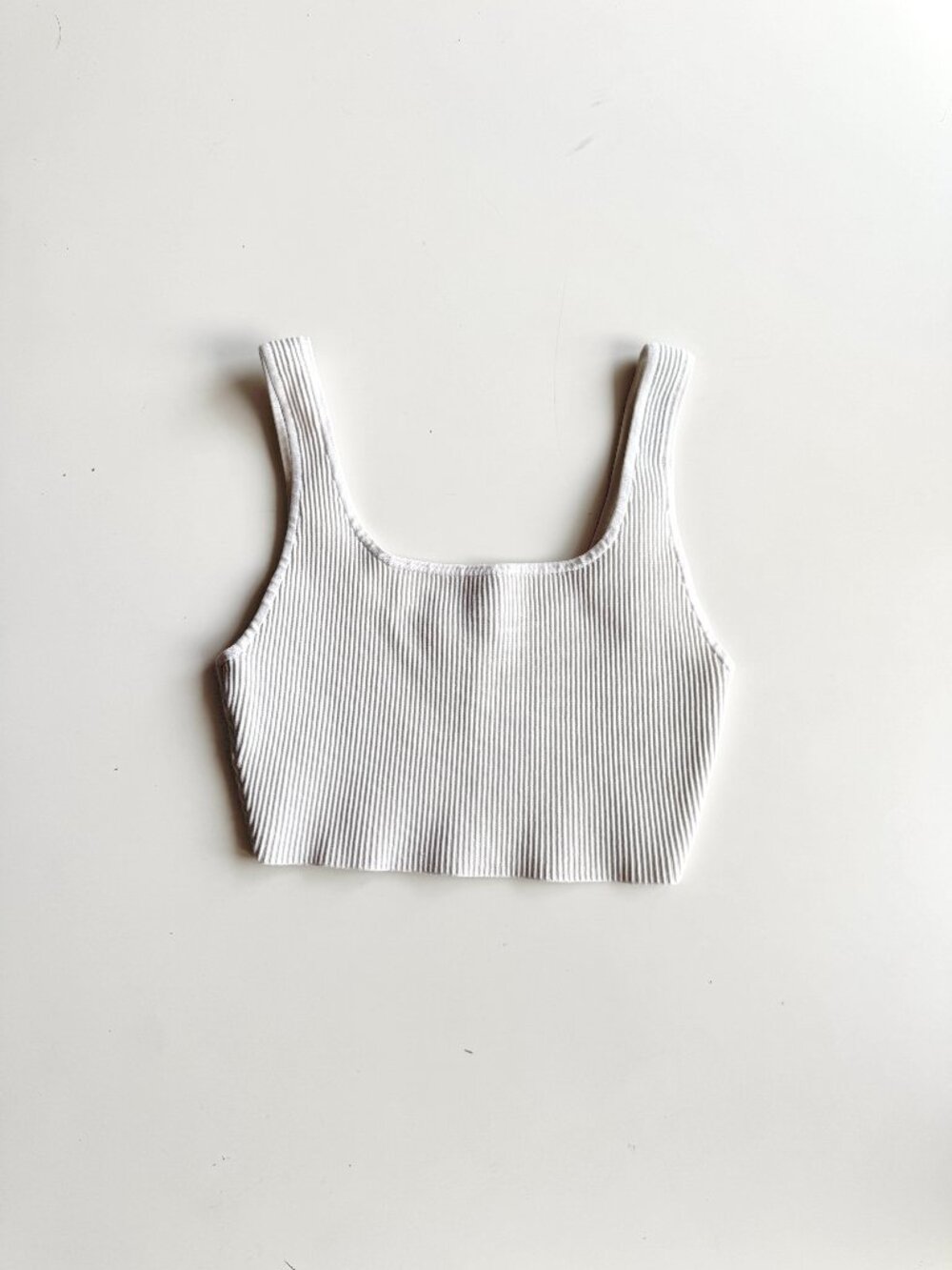 Aritzia BABATON White Sculpt Knit Ribbed Cropped Square Neck Tank, Size M